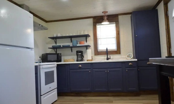 Story Cottage | Oauchita's Little Blue Cottagenn