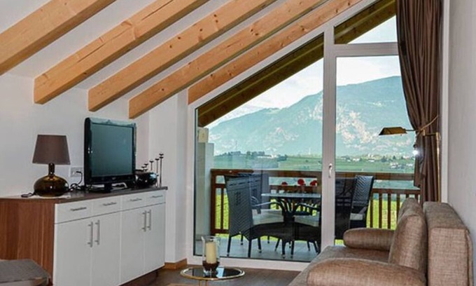 Berg/Monte Apartment | Oberberghof - Holiday apartment with terrace, fantastic view and organic bathing pond
