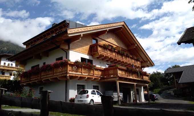 Virgen House | Oberrollerhof
