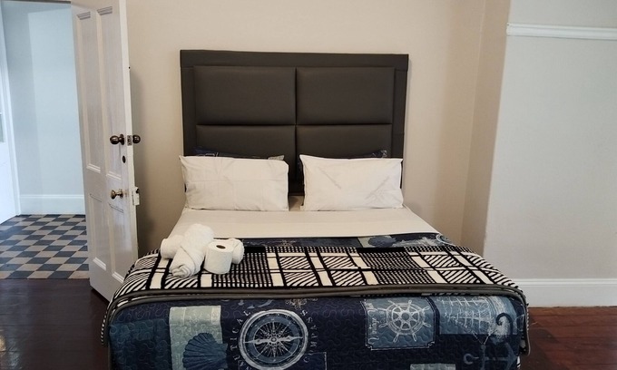 Port Elizabeth Central House | OCCIDENTAL GUESTHOUSE