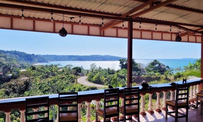Drake Bay Hotel | Ocean and Forest View Hotel Manolo