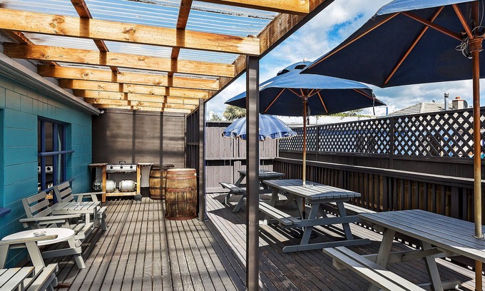 Saint Kilda Hotel | Ocean Beach Hotel