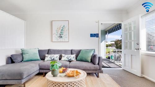 Currarong Apartment | Ocean Blue Apartment Three