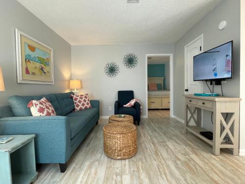 Gulf Shores Apartment | Ocean Breeze - Beautiful Condo & Pet Friendly