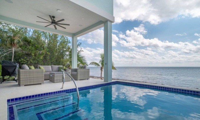 East End House | OCEAN BREEZE HOUSE