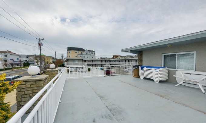 North End Apartment | Ocean City Condo w/Pool: Walk to Boardwalk!