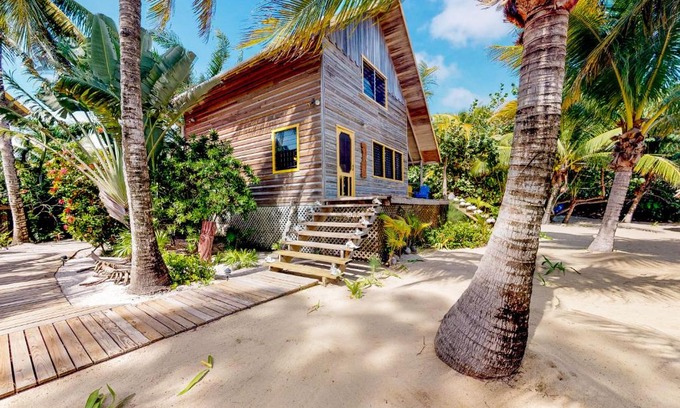 Placencia Villa | Ocean Edge Gold Standard Certified