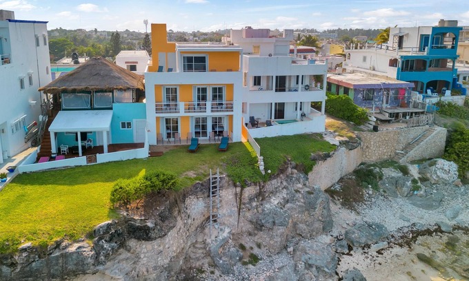 Colonia Meteorologico House | Ocean Front 7BR. See Dolphins + Sunrise From Bed.