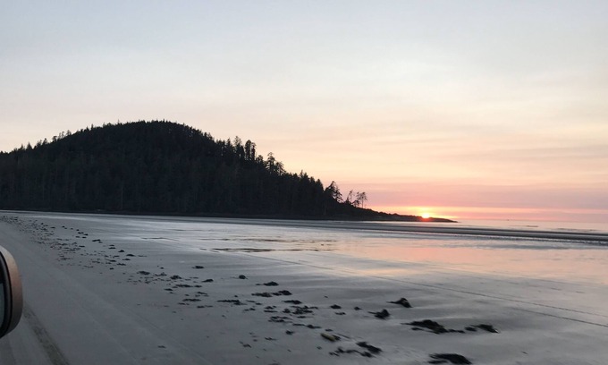 Masset House | OCEAN FRONT SUITE PRIME LOCATION