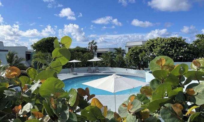 Bolongo Bay Condo | Ocean front Tortuga Bliss condo - close beach