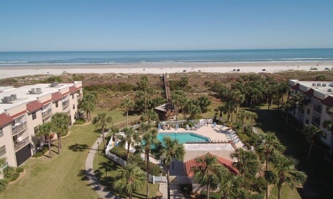 Butler Beach Condo | Ocean Ge Club C36 1 Bedroom Condo by RedAwning