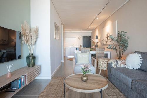 Redhill Apartment | Ocean Glow Apartment 214