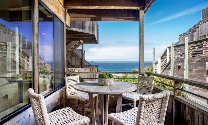Monterey Condo | Ocean Harbor 130 - Monterey Condo - Surf Sounds