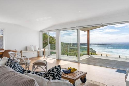 Ulladulla Apartment | Ocean Overlook - Rennies Beach holiday haven