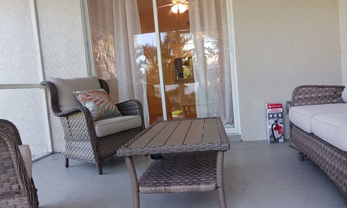 Englewood East House | "Ocean Pearl" 2-bd, 2 full bath spacious home.