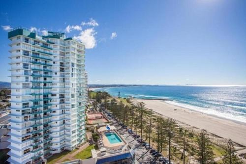 Coolangatta Apartment | Ocean Plaza Resort