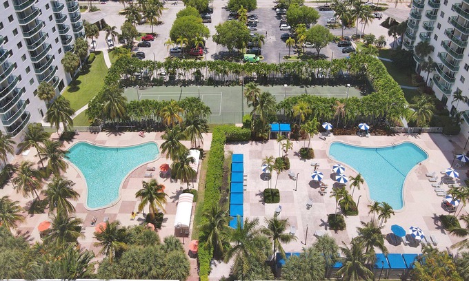 Sunny Isles Beach Apartment | Ocean Reserve Condominium