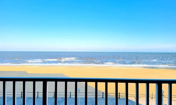 Northeast Virginia Beach Hotel | Ocean Resort