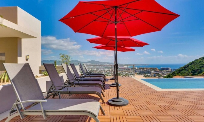 Libertad Condo | Ocean View, 2 Infinity Pools, Pedregal, Walkable