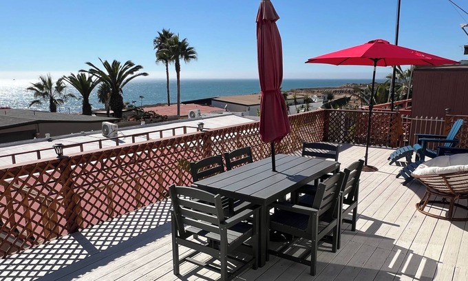 El Pescador House | Ocean view and walking distance from the beach or Lobster Village!