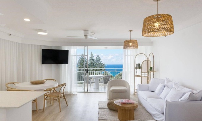 Burleigh Heads Apartment | Ocean View Coastal Haven in Burleigh
