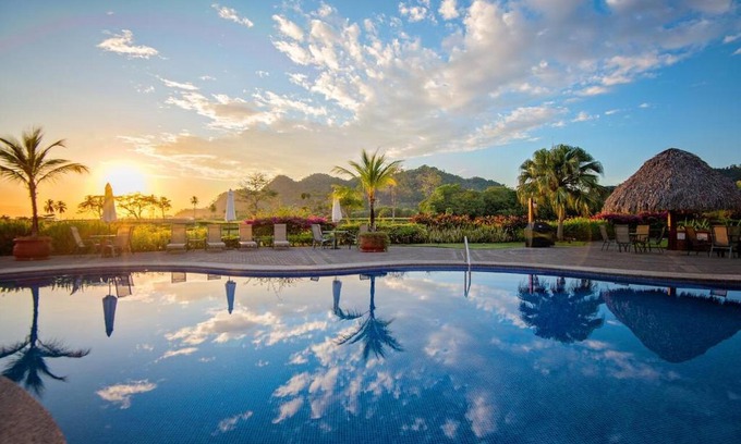 Herradura Apartment | Ocean View Condo in Los Sueños