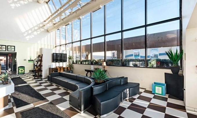Northeast Virginia Beach Apartment | Ocean view, easy to boardwalk, beach, restaurants, music venues. Free rideshare.
