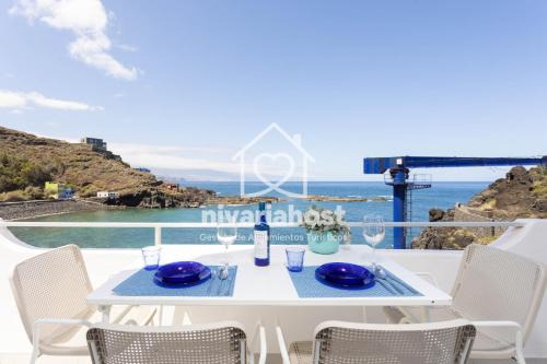 Tacoronte Apartment | Ocean View El Pris, by Nivariahost