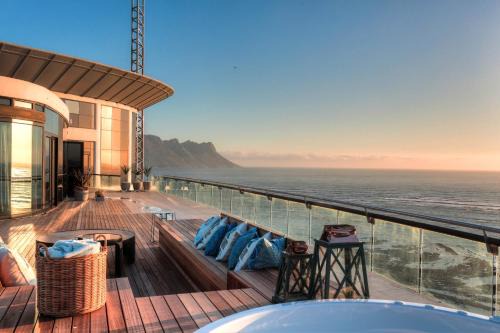 Strand Apartment | Ocean View Penthouse