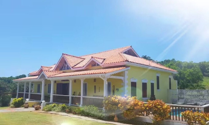 Mount Hardy Villa | Ocean View property built on TV.