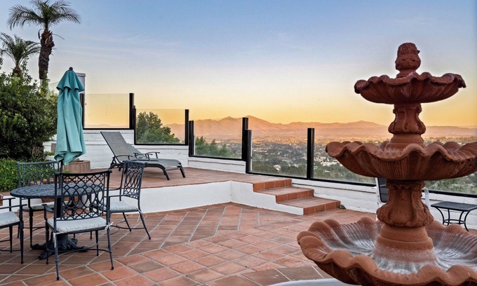 Laguna Niguel Villa | OCEAN VIEW VILLA in Warm, Sunny Southern California