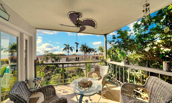 Laguna Beach Condo | Ocean Views! 2 Bedroom Beauty - Walk to Beach! - Moss Street Vistas!