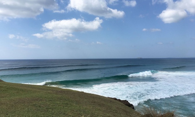 Emerald Beach House | Ocean views, Kangaroos and a Beach House Getaway in the ideal destination.