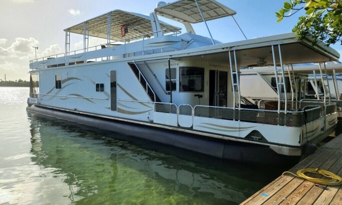 Key West Boat Rental | Ocean views! No regrets