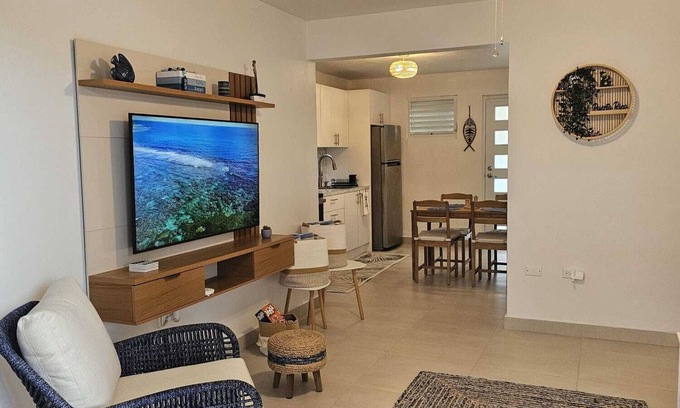 Vilomar Apartment | Ocean Villa - Renovated Condo by the Beach!