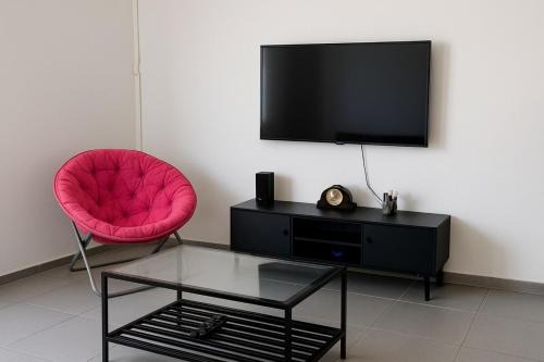 Old North Apartment | Ocean Walk TLV