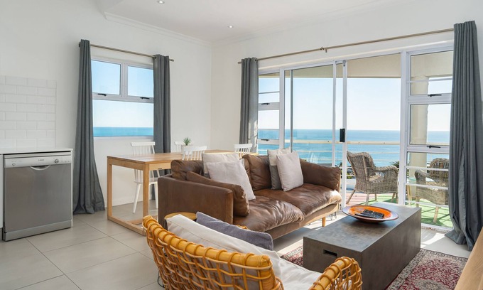 Camps Bay Apartment | Oceana 30