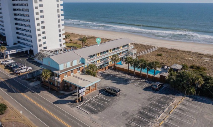 Wilmington Beach Hotel | Oceaneer Motel