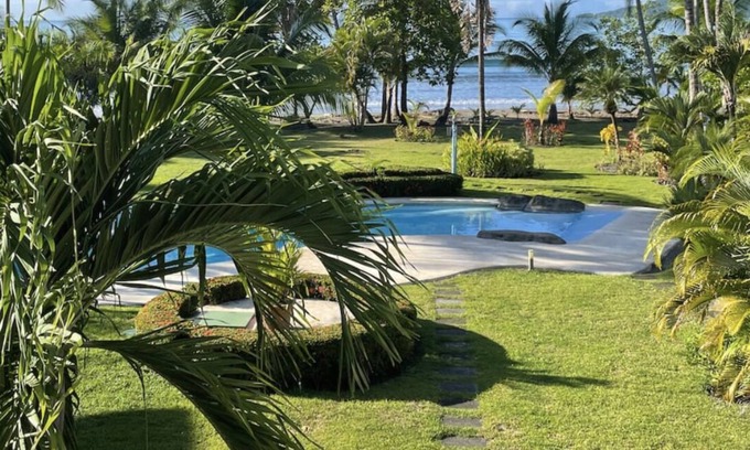 Tambor Villa | Oceanfront Villa & Pool