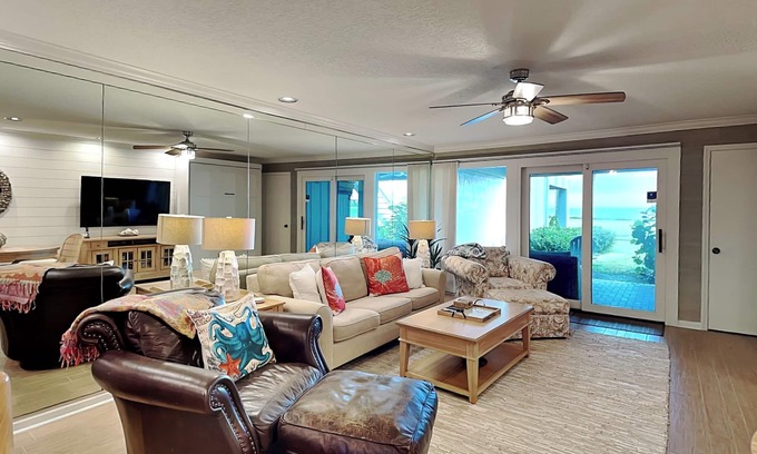 Sawgrass Condo | Oceanfront Condo with Balcony, Pool and Beach Access