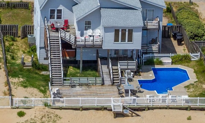 Sandbridge House | Oceanfront Living Family Friendly