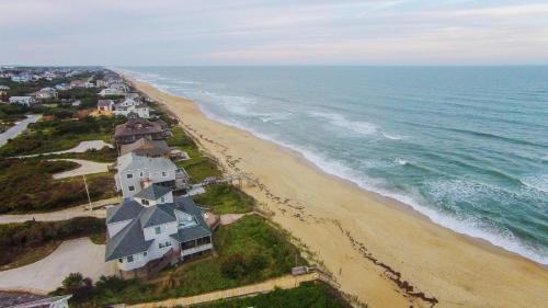 Duck House | OCEANFRONT, Ocean views, beach walkway, screened porch, O3, Duckaway