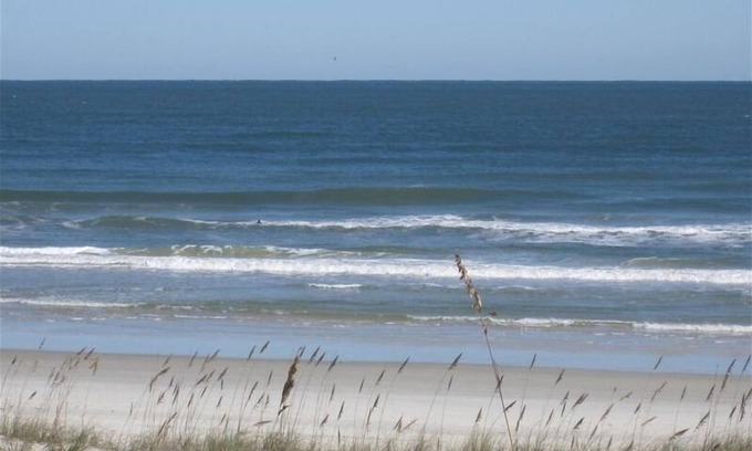 Crescent Beach House | Oceanfront private, dog friendly, 2BR house, Fall/Thanks/Christmas availability.