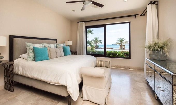 La Paz Apartment | Oceanfront Residence with 3 Bedrooms