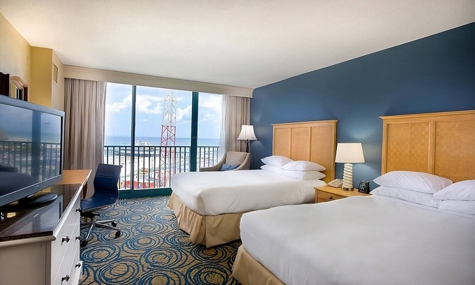Brush - Stewarts Resort | Oceanfront Resort w/Sparkling Pool, Gym & Volleyball Court! Stay On The Beach!