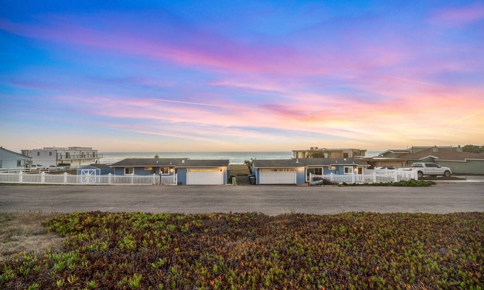 San Simeon Cottage | Oceanfront Unicorn Cottage - No Comparable Property Around