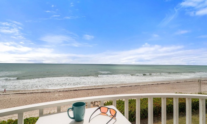Indian Harbour Beach Condo | Oceanfront Getaway in a Cozy Town