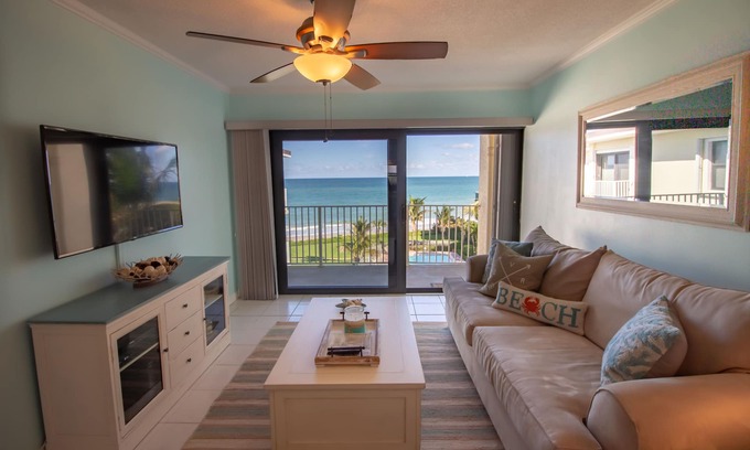 Central Beach Condo | Oceanfront! Views from every room! 2/2 recently updated in beautiful Vero Beach