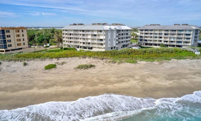 Stuart Condo | Oceanfront with Stunning Views! Indian River Plantation, Weekly/Monthly