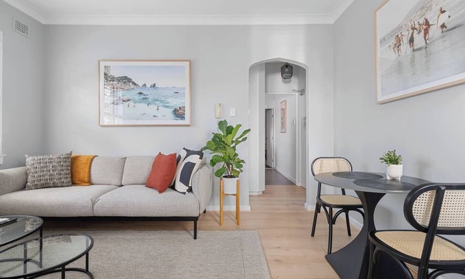 North Bondi Apartment | Oceans Embrace A Locals Haven at Bondi Beach